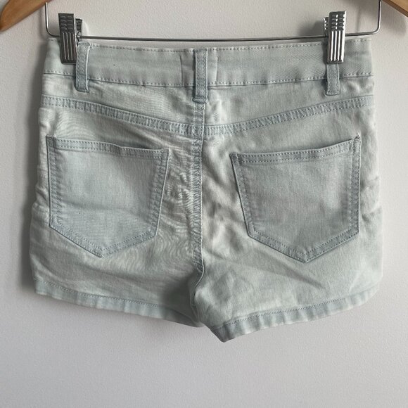 Light wash denim Ardene shorts size 3 - Picture 2 of 3
